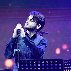 "Victory Day" and "National Flag Day" concert